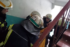 В Каменском взрыв газа в пятиэтажке: есть пострадавшие (фото, видео) фото 4