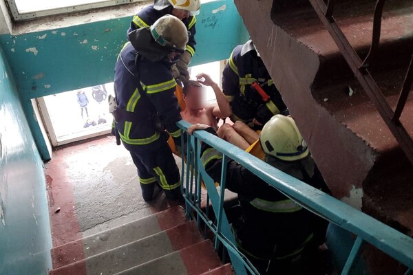В Каменском взрыв газа в пятиэтажке: есть пострадавшие (фото, видео) фото 6