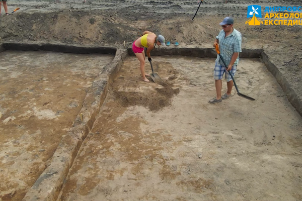 История под ногами: при строительстве новой трассы под Днепром нашли древние поселения фото 8