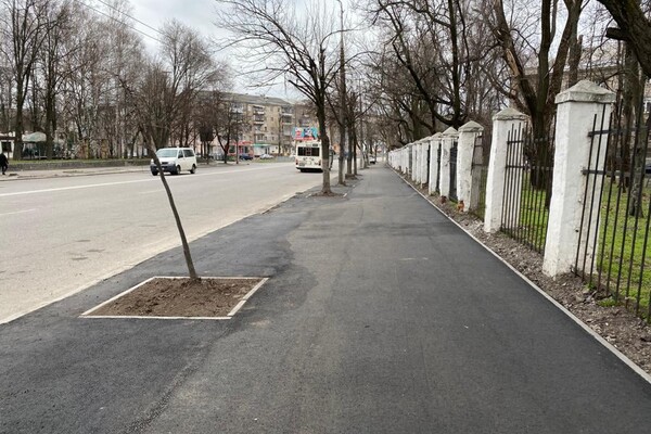 Готовьте каблуки: на проспекте Гагарина обновили тротуар (фото) фото 2