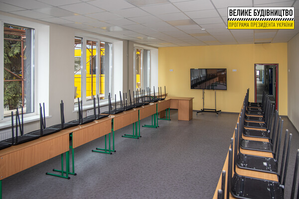 Витражи и лечебная физкультура: в Днепропетровской области появится еще одна крутая школа фото 7