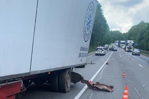 Жуткое в ДТП под Львовом: погибли отец и сын из Днепра фото