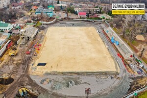 Главную спортивную арену Новомосковска обновляют впервые за полвека фото 2