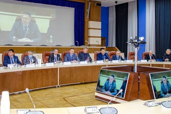 На Днепропетровщине власть, бизнес и ученые говорили о перспективах космической отрасли фото 1