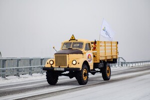 Автогиганты протестировали Южную объездную Днепра фото 1