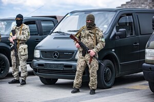 Терробороне Днепра передали 10 пикапов и 4 микроавтобуса фото 6
