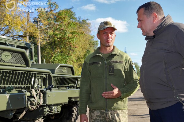 Військові про чергову партію техніки від Дніпра на майже 25 млн грн: &laquo;Це те, що вкрай необхідно&raquo; фото 6