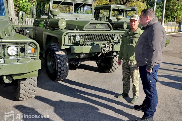 Військові про чергову партію техніки від Дніпра на майже 25 млн грн: &laquo;Це те, що вкрай необхідно&raquo; фото 10