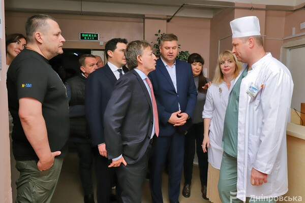 Філатов обговорив з послом Італії можливість співпраці лікарень Дніпра з потужними італійськими медзакладами  фото 1