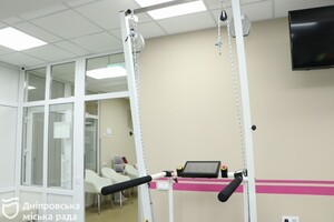  Ставлять на ноги та повертають до повноцінного життя: фахівці реабілітаційного центру Дніпра продовжують надавати всебічну допомогу військовим  фото 3